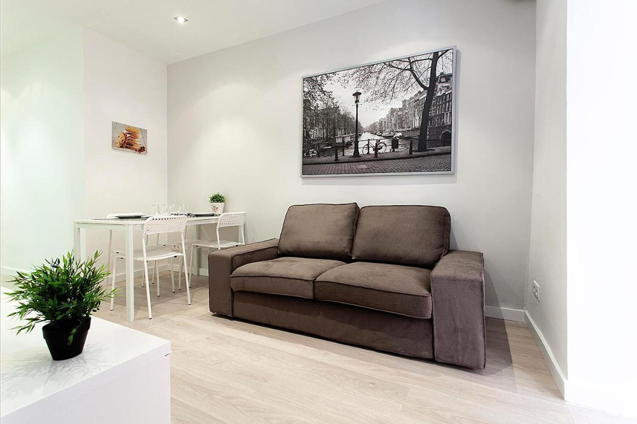 Miquel Angel - Apartments Next To Camp Nou Barcelona Eksteriør billede